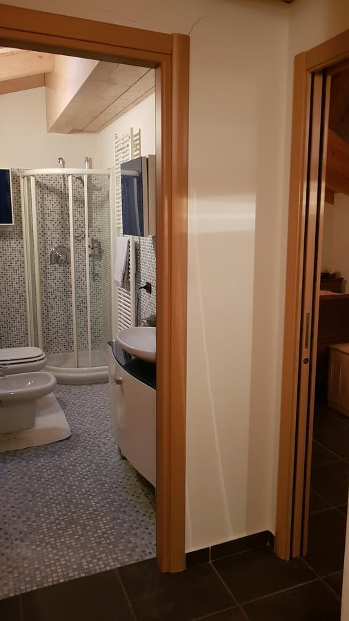 B&B Benessere La Casa Nera Breno Εξωτερικό φωτογραφία