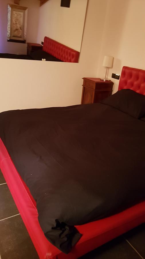 B&B Benessere La Casa Nera Breno Εξωτερικό φωτογραφία